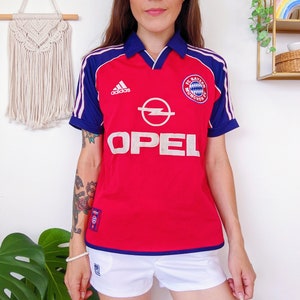 Adidas Bayern Munich jersey 1999-2001 red and blue | vintage from the 00s
