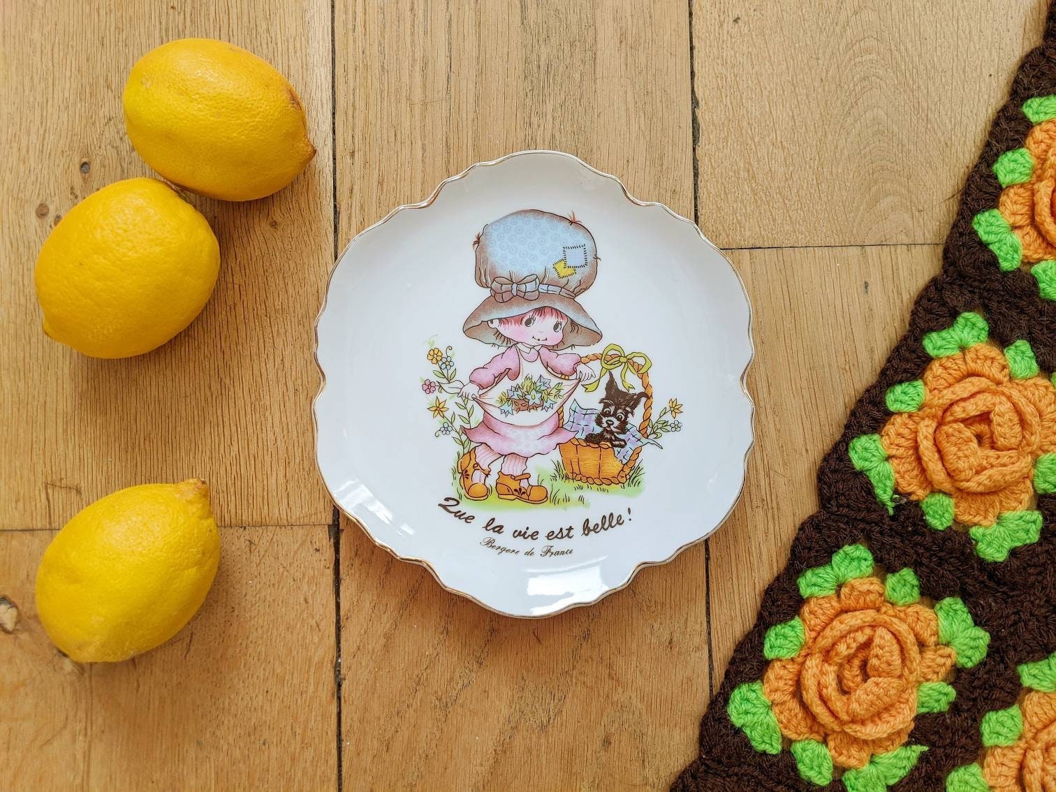 Vintage 1970 | Assiette Décorative en Porcelaine Bergère de France, Plaque Céramique Suspendue Au Mu