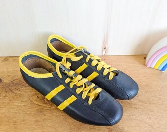 Vintage 1970 | chaussures de football crampons noir et jaune