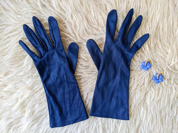 Vintage 1960-70 | Stylish blue gloves for women - image 5