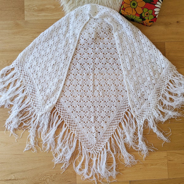 Vintage 1970 | poncho de grand-mère en maille tricot blanc, cape en laine fait-main