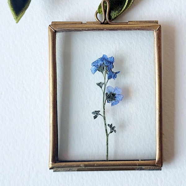 MINI Hanging Rectangular Metal Frame with a Pressed Forget-Me-Not Sprig and Green Velvet Ribbon