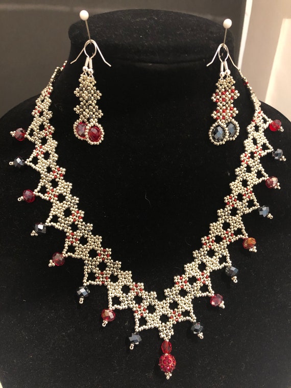 X and o necklace set deals
