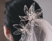 Bohem düğün İçin Gelin Beyaz Çiçek Tarağı - Lotus Çiçekli Saç Tarağı, İnci Saç Tokası Gelin Saç Parçası, Kristal Çiçekli Saç Tokası