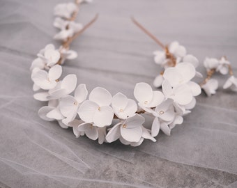 White Blossom Bridal Crown, White Flower Headpiece, Hydrangea Blossom Headband,  Bridal blossom tiara, White Boho flower crown, Floral Crown