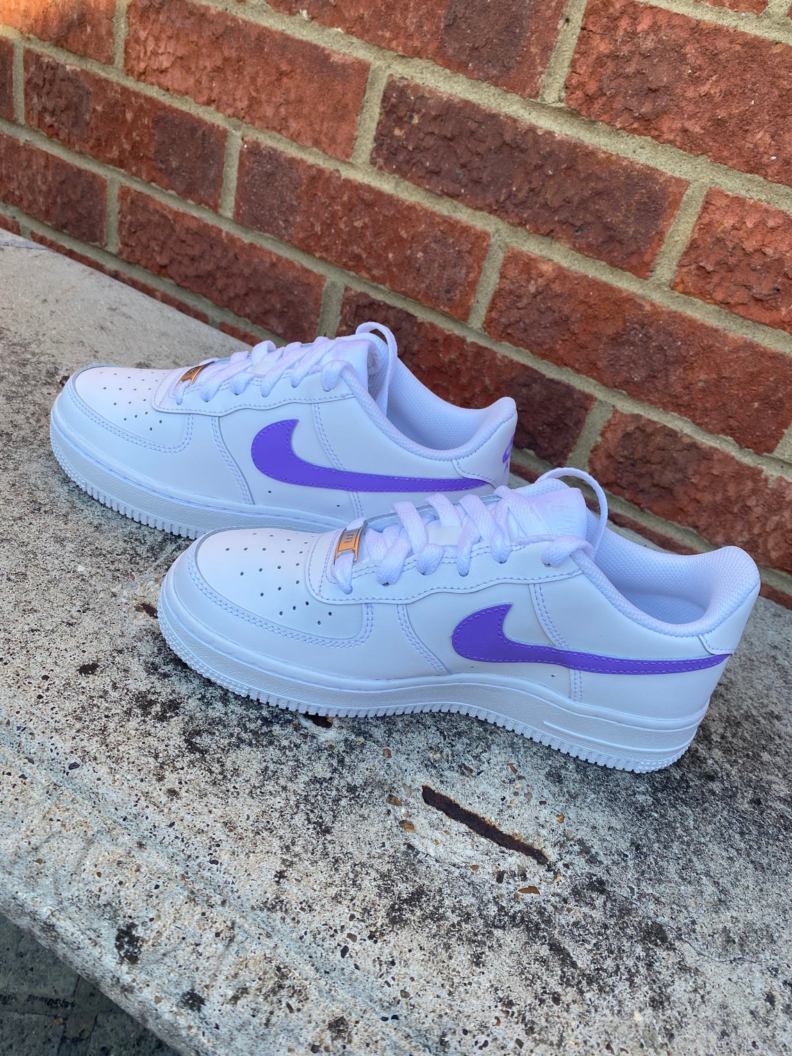 nike air force 1 purple tick