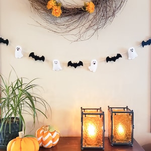 Cute Felt Bat & Ghost Garland Halloween Decor Spooky Ghost Decorations Holiday Party