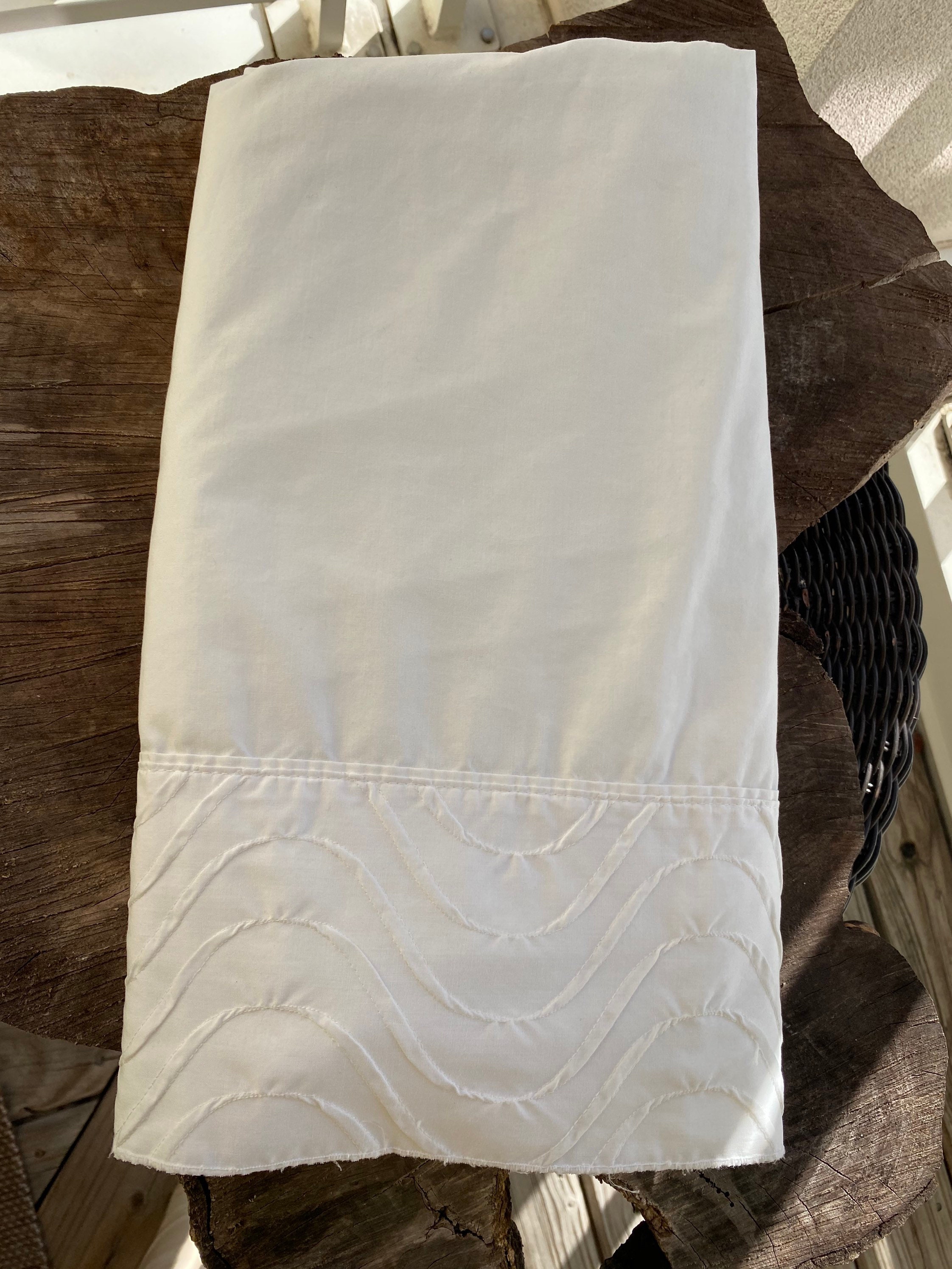 Vintage Wamsutta White Queen Size sheet with groovy edge Etsy