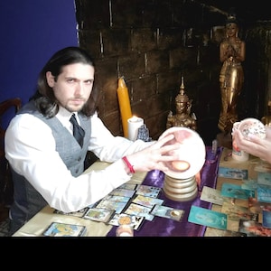 Same Hour Psychic Reading By Derrek***1 Question*** 11A.M-11P.M      PDF