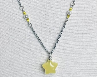 Yellow Star Necklace in Silver 20 inches