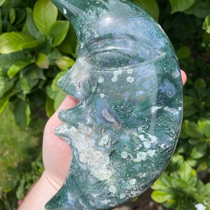 X Large Moss Agate Moon Face, Moss Agate Moon Face Carving, Moss Agate Crystal, Crystal Carving, Hand Carved Crystal Moon, Crescent Moon Fac