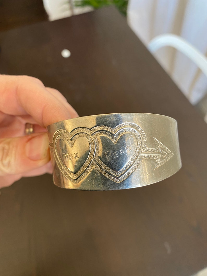 Vintage metal cuff Tex pearl sweetheart bracelet
