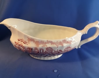 Crown clarence red and white gravy / sauce boat 350ml capacity