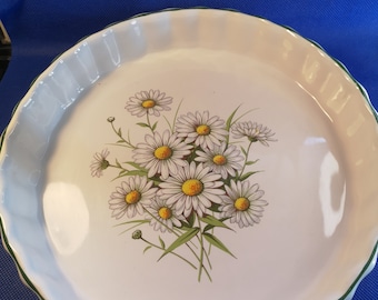 Ashley ceramics Daisy design Flan Dish 24cm diameter - fantastic condition