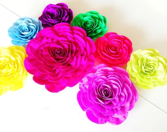 Alondra's Imports Mexican Paper Flowers – Party Decorations, Birthday,  Wedding, Carnival, Pom Poms, Floral Backdrop, Fiesta Paper Flowers for  Decoration, Flor De Papel Decoracion, Assorted (6 Pack) 
