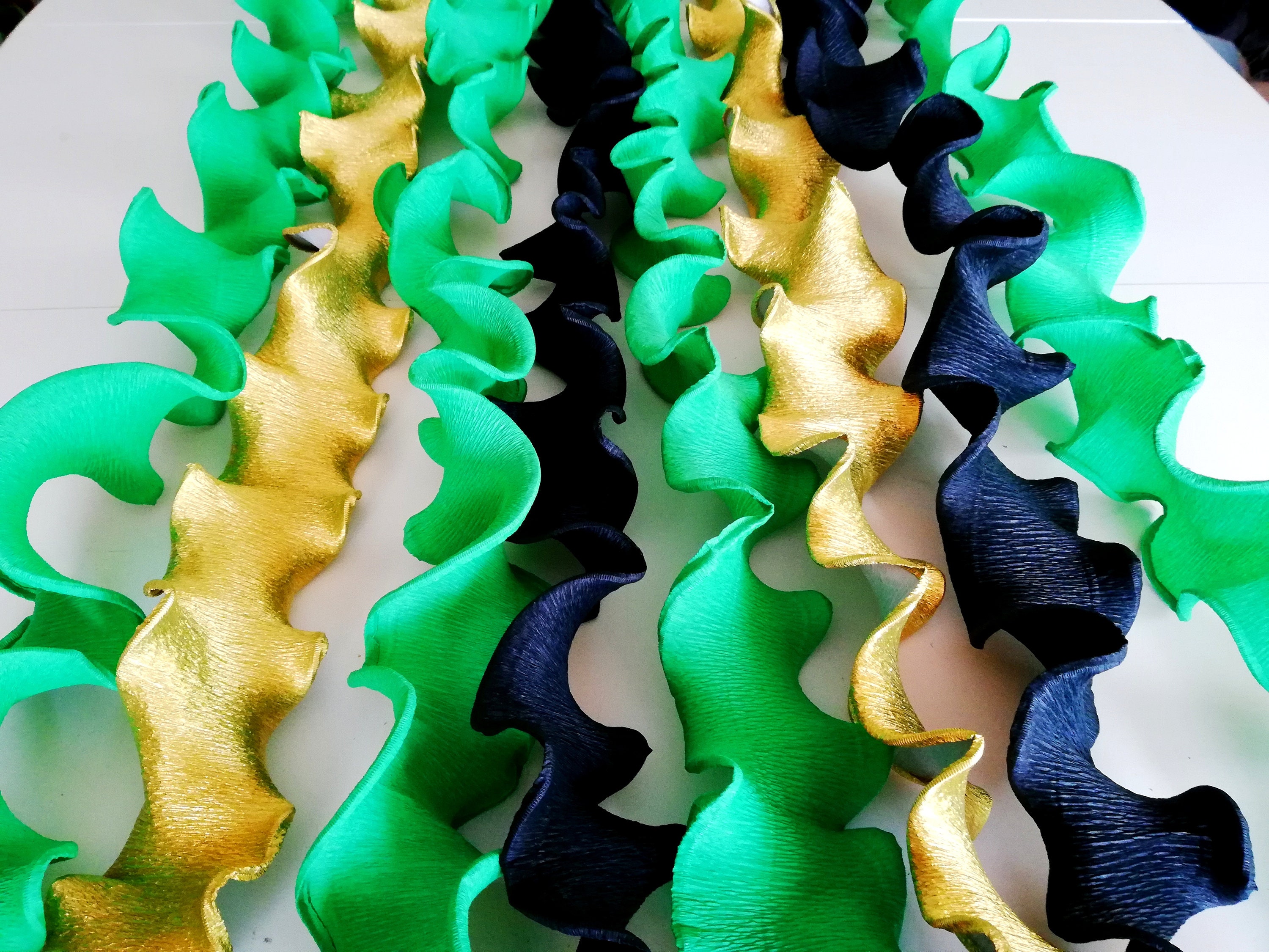 Buy 12 Large Paper Strands, Seaweed, Streamers Backdrop, Wall Decor,  Emerald Green, Jungle, Safari Baby Shower, Graduation, Black Gold Party  Online in India 