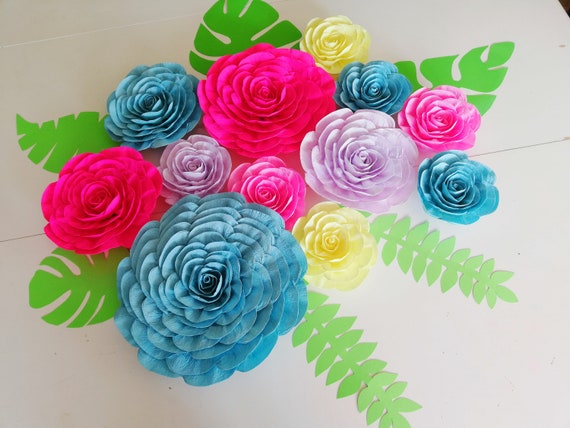 encanto backdrop, large Paper Flowers Wall Decor, Nursery lilly Pink Gold White, pulitzer Bridal Baby Shower Wedding backdrop sweet 16 Party Il_570xn