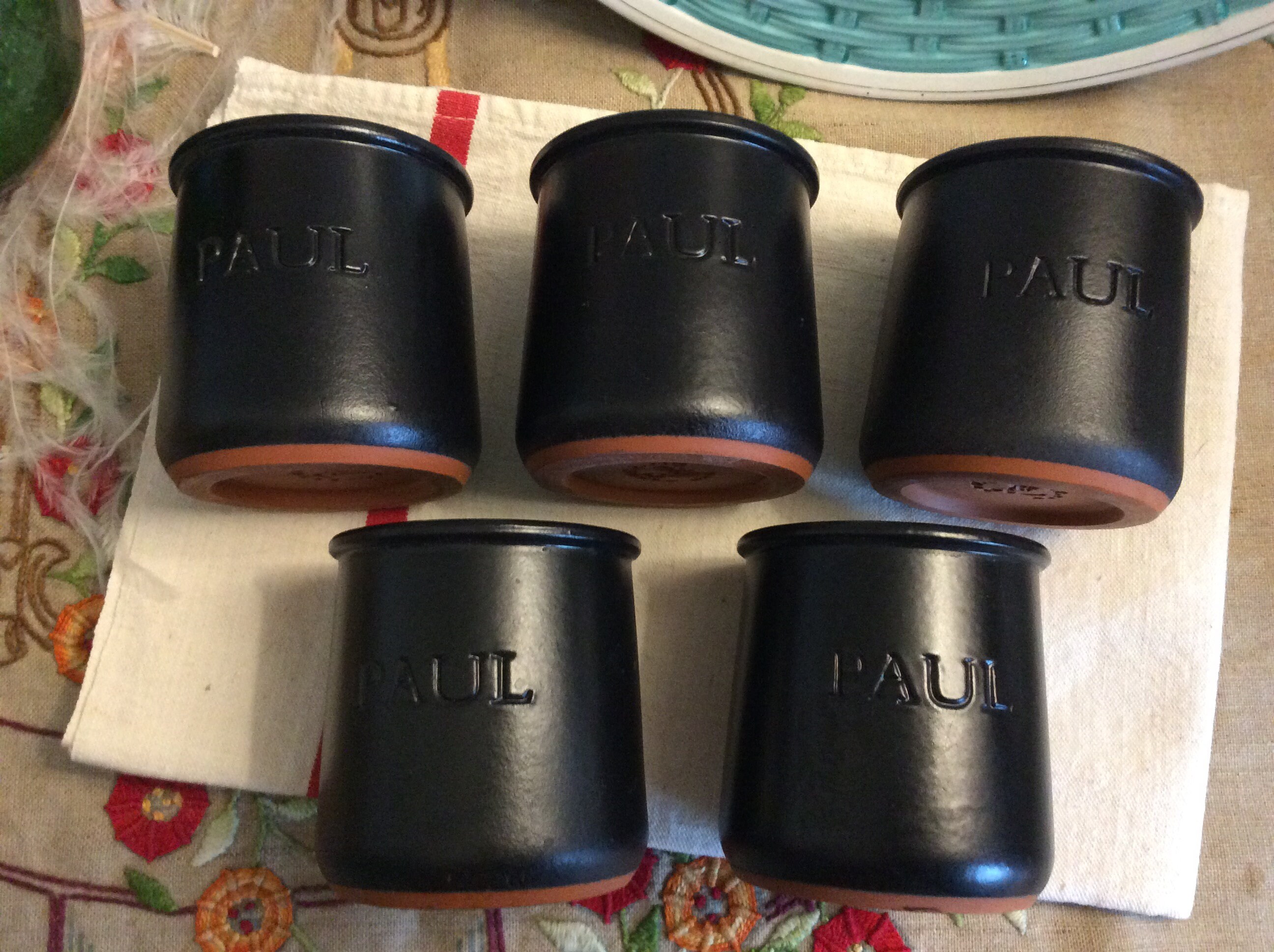 Pots de Yaourt Noir en Terre Cuite 5 Français - Pots Glacé Paul