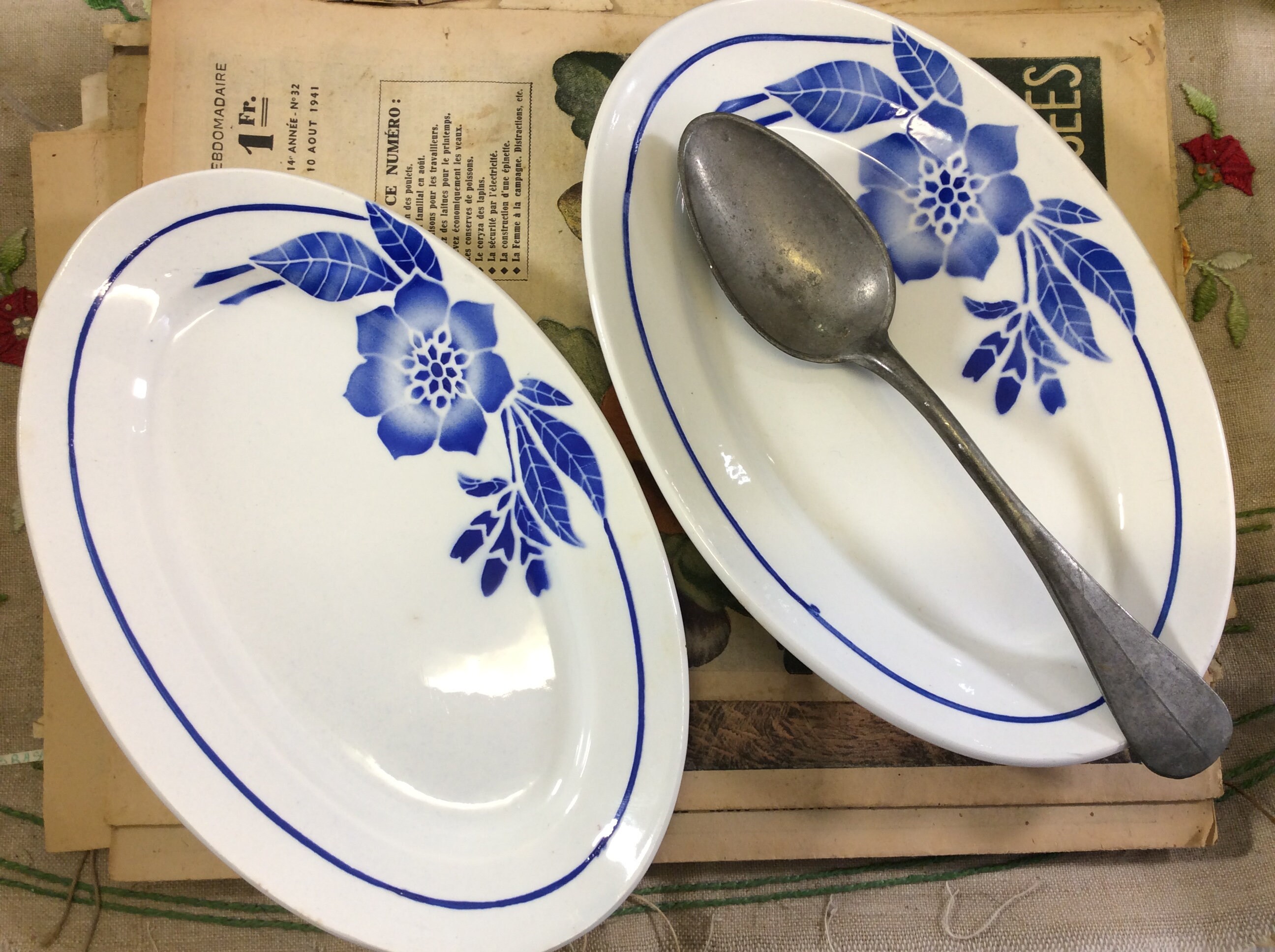 Raviers Floraux Bleus Vintage 2 Français, Petits Plateaux Ovales Blue Flowers, Plats de Service, Ble