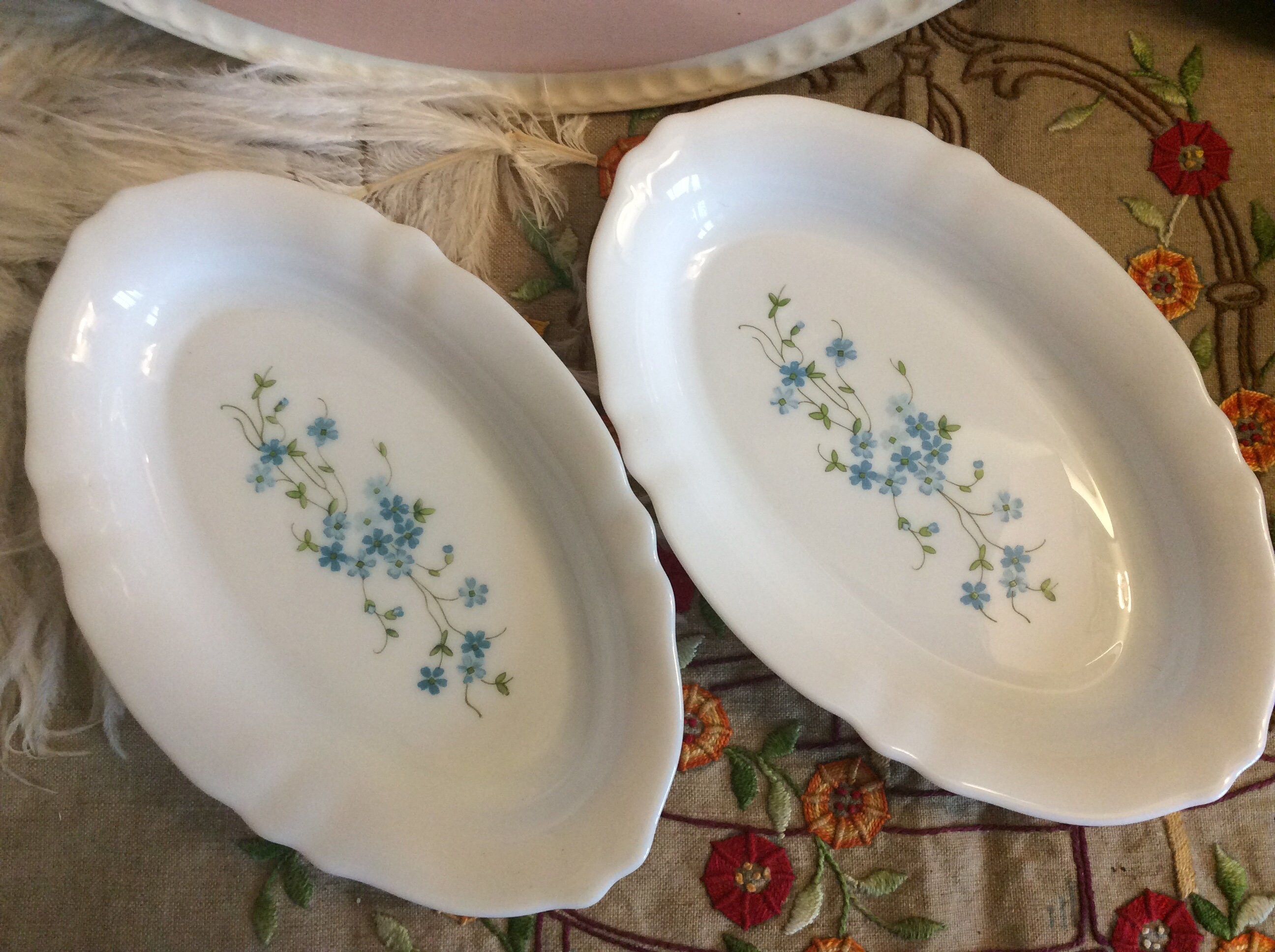 2 Arcopal Veronica Raviers Vintage, Français Vintage Arcopal Myosotis Oval Serving Dishes, Forget Me