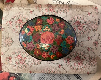Petite boîte ovale florale en papier mâché, boîte rouge en papier mâché florale cloisonnée