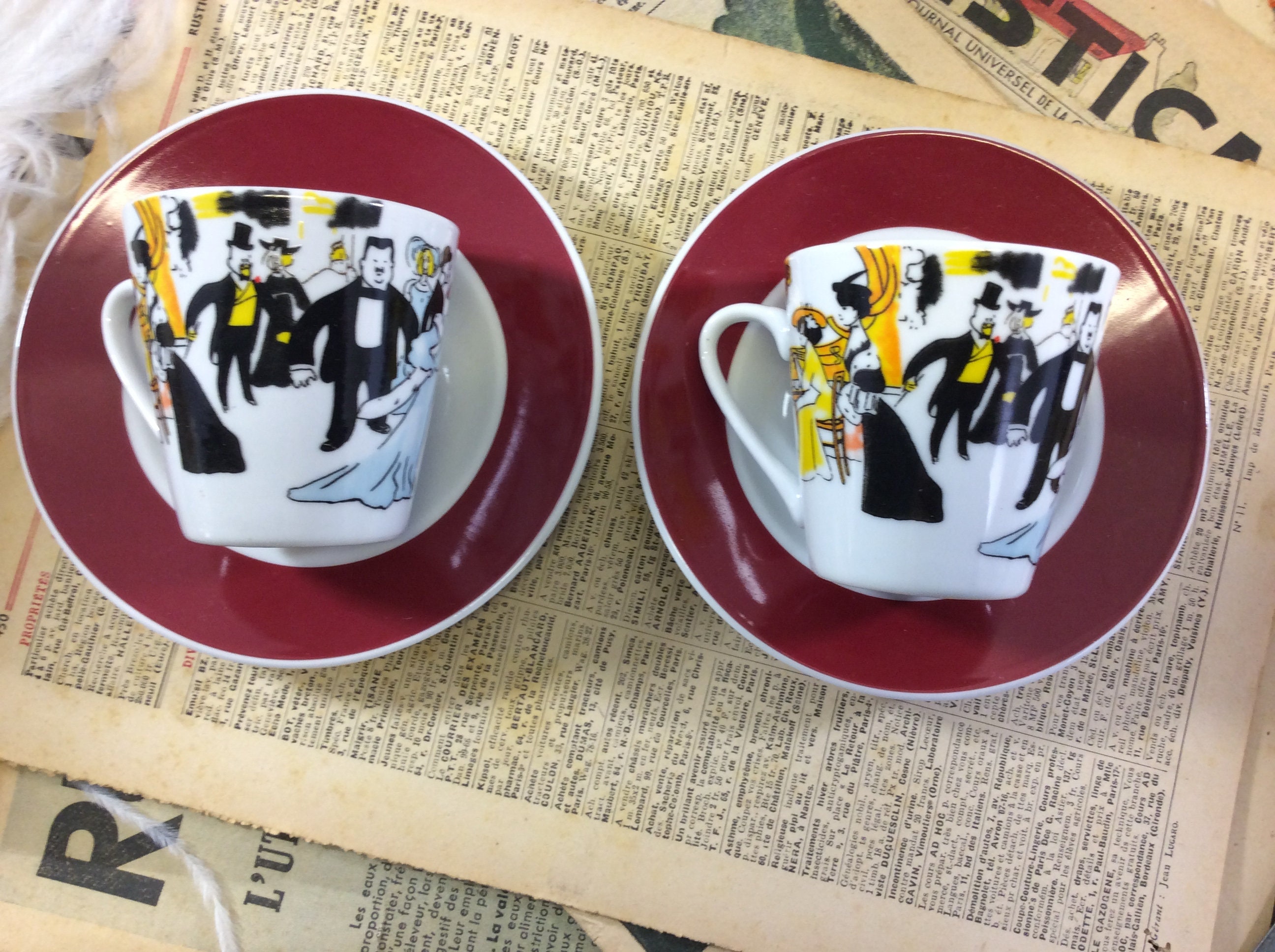 2 Tasses et Soucoupes à Expresso en Céramique Maxim's de Paris - Bistrot Français Bistro Style Belle