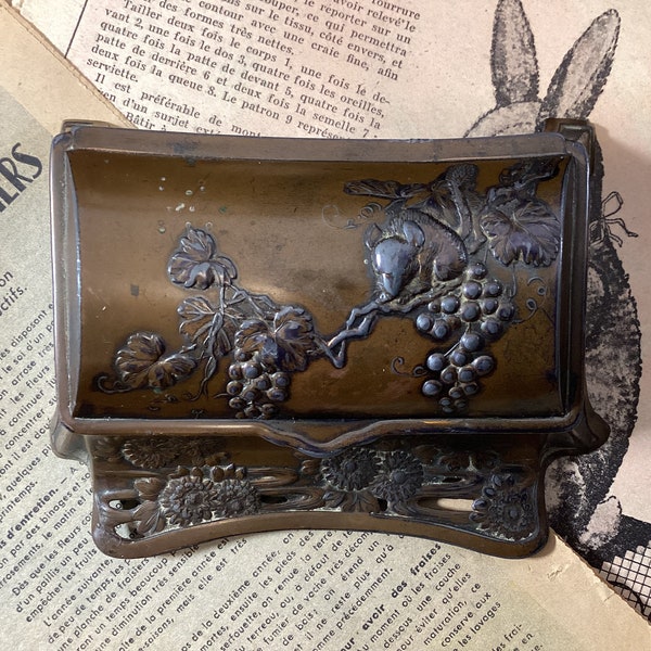 French Antique Copper Art Nouveau Ink Well Decorated with a Mouse and Grapes, Silver Plate Copper 1920s Floral and Fauna  Ink Well