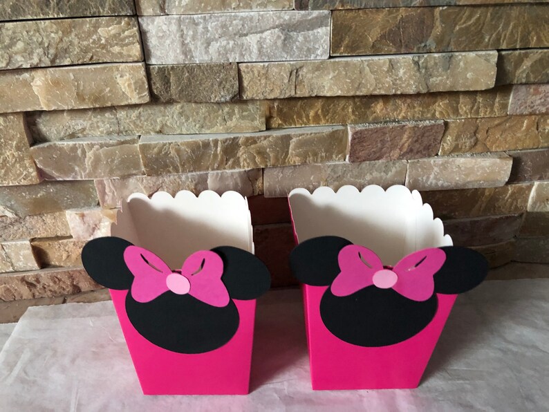 Silhouette with bow tie Small PopcornCandy Box