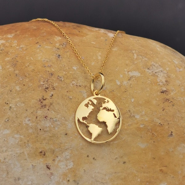 Gold World Map Necklace, Dainty World Map Necklace, Gold Globe Necklace, Solid Gold 14k Earth Necklace, Globetrotter, Travel Jewelry