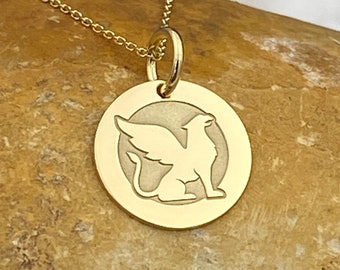 Zierliche 14k Solid Gold Griffin Halskette, personalisierte Griffin Anhänger, Gryphon Halskette, Löwe und Adler Anhänger, Schmuck der griechischen Mythologie