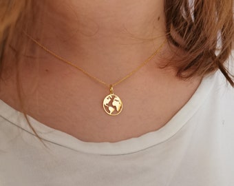 14k Solid Gold Earth Necklace, Dainty World Map medallion Necklace, Gold Coin Globe Necklace, Gold Disc WanderLust Necklace, Globetrotter