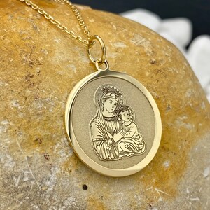 14k Solid Gold Mother of God Pendant: Virgin Mary Disc Necklace - Etsy