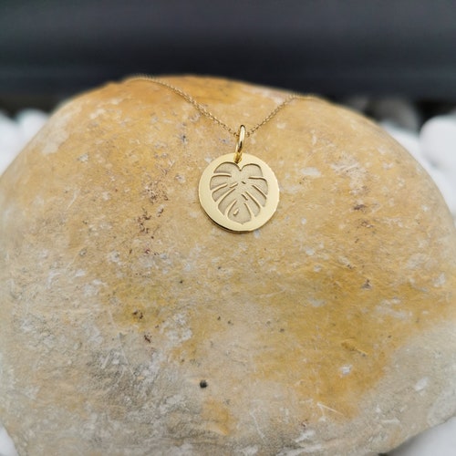 Shops Dainty 14k Solid Gold Monstera Leaf Necklace, Personalized Monstera Leaf Pendant, Leaf Pendant