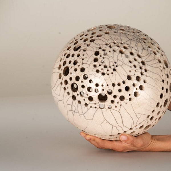 Lamp TO BE REQUESTED on commission (30 days) in raku ceramic - white with a dense network of craquelure