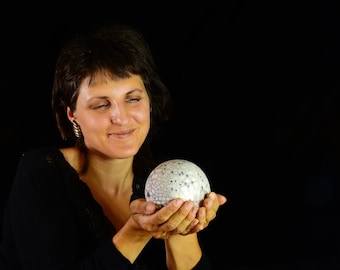 Ornamental ceramic sphere with the Naked Raku technique, ideal for an elegant and refined home - Italian craftsmanship