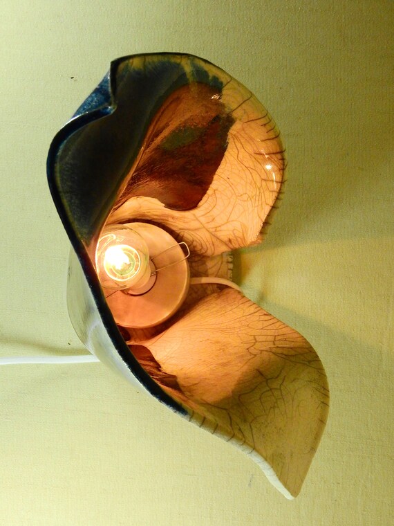 pied de lampe céramique blanc cassé, façon raku