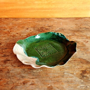 Raku pottery handmade flowerpot dish green and white ceramic planter dish ceramic saucer ceramics and pottery image 2