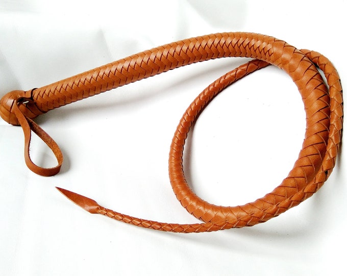 Leather whips BDSM Whips. we make whips of by MiledisDevices