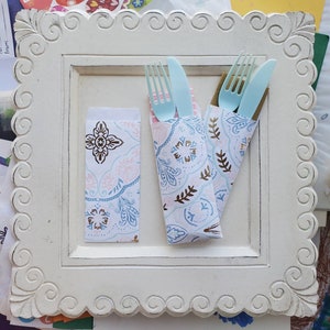 Utensil Holders - Linen Paper Finish - Set of 8