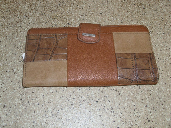 Relic Women/'s Wallet Checkbook Cover Credit Card Holder RFID Chocolate Brown