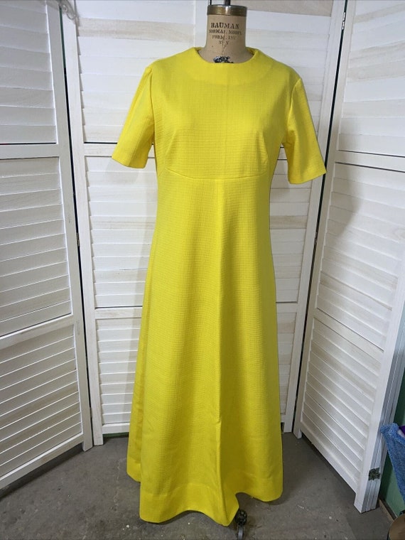 Vintage 60s/70s Yellow Maxi Dress Handmade Short … - image 1
