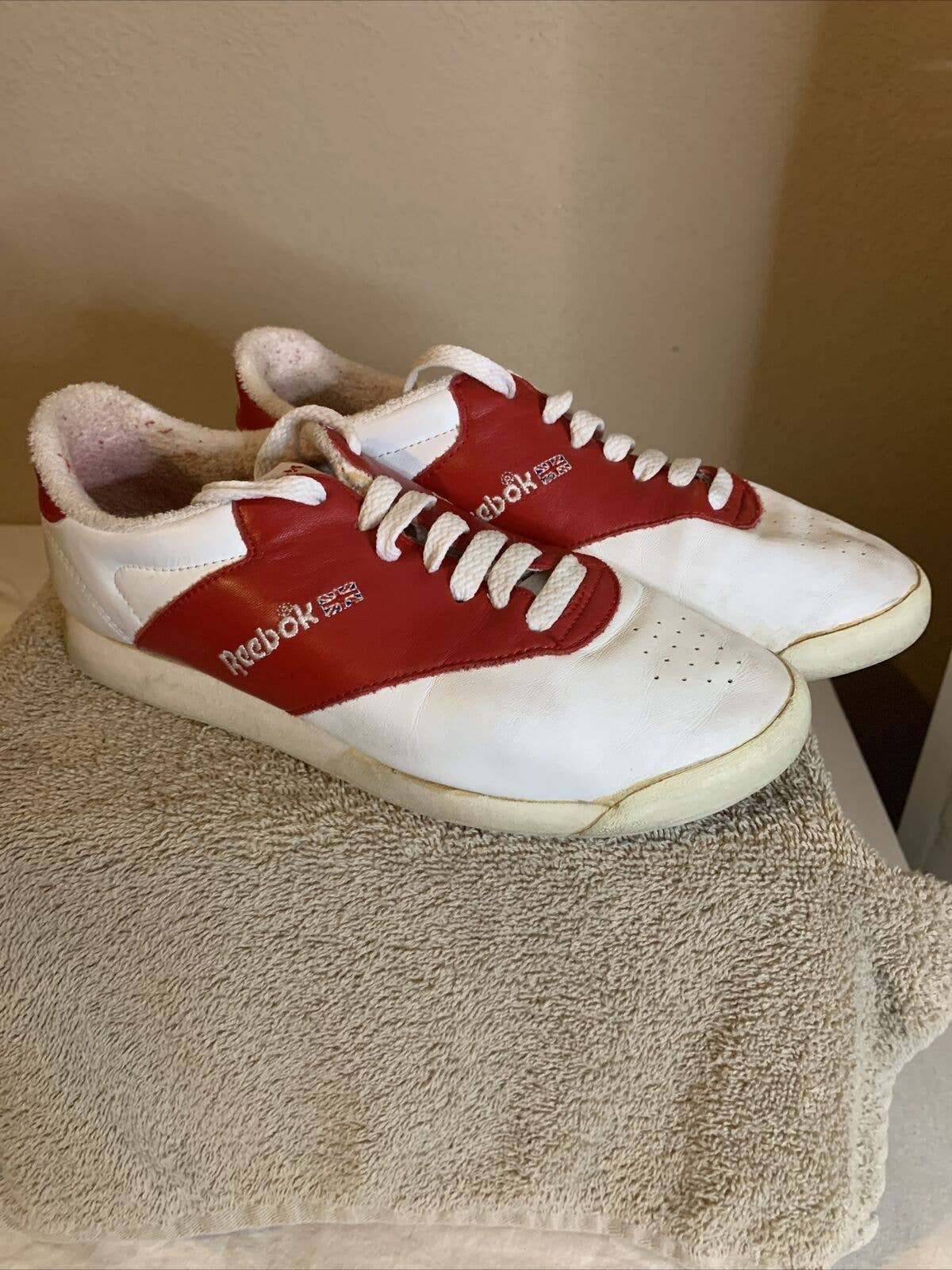 Nike saddle shop shoes