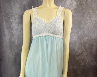 Vintage 1960s Babydoll Lingerie Size 36