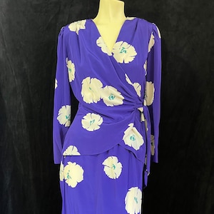 Women&#39;s 1980s Wrap Shirt and Skirt Set