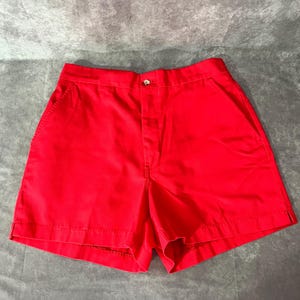 Men&#39;s Vintage Red Shorts Size 32