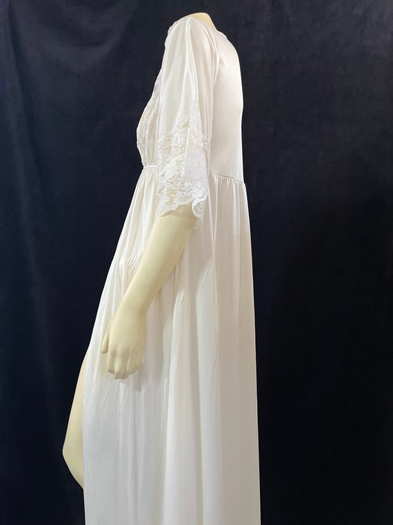 Vintage Lingerie Robe with Lace - image 3