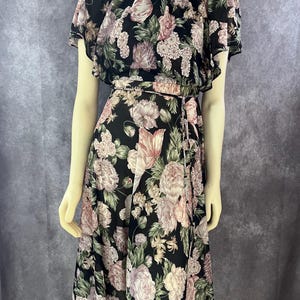 Vintage 1970s Floral Dress Size Small