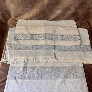 Set of 5 Light Blue Vintage Cannon Towels
