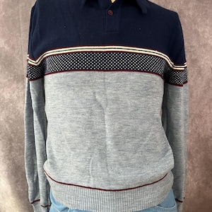 Vintage 1970s Blue Collared Sweater Size Medium