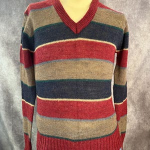 Vintage V Neck Sweater Size Small